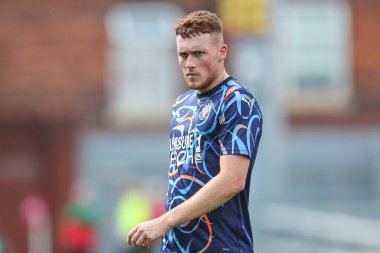 Blackpool 'dan Sonny Carey 3 Ağustos 2024' te Alexandra Stadyumu 'nda oynanan Crewe Alexandra-Blackpool maçında