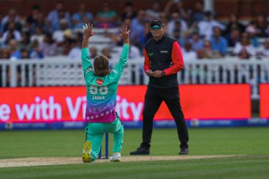 Oval Invincibles takımından Adam Zampa, Londra Ruh Adamları 'nın 4 Ağustos 2024' te Londra, Londra 'da Oval Invincibles' e karşı oynadığı 100 maçta kale için çağrıda bulundu.