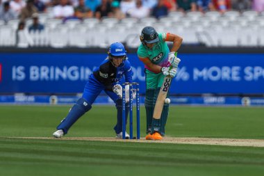 Oval Yenilmez Yarasalar 'dan Marizanne Kapp Londra Ruh Kadınlarına karşı Oval Yenilmez Kadınlar Lordlar, Londra, Birleşik Krallık, 4 Ağustos 2024