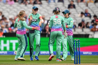 Sophia Smale, Oval Invincibles 'dan Ryana Macdonald-Gay' in oynadığı 