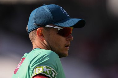 The Hundred maçında Oval Invincibles 'dan Sam Curran Manchester Orijinallerine karşı Oval Invincibles Old Trafford, Manchester, İngiltere, 6 Ağustos 2024