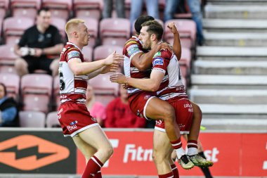 Wigan Warriors 'dan Jake Wardle, Wigan Warriors' ın 6 Ağustos 2024 'te DW Stadyumu' nda oynanan Betfred Süper Lig maçında 10-0 kazanma çabasını kutluyor.