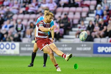 Wigan Warriors takımından Adam Keighran, 6 Ağustos 2024 'te Wigan Warriors' un Leigh Leopards 'a karşı oynadığı Betfred Süper Ligi maçında maçı 22-0 kazandı.