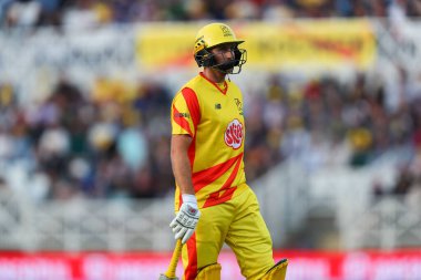 Trent Rockets 'dan Joe Root, Trent Rockets' ın 7 Ağustos 2024 'te Trent Bridge, Nottingham' da Londra Spirit 'e karşı oynadığı The Hundred maçında görevden alınmasının ardından üzgün görünüyor.