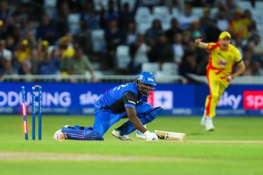 London Spirit 'ten Andre Russell Trent Rockets - Trent Rockets - London Spirit maçında Trent Bridge, Nottingham, İngiltere' de 7 Ağustos 2024 'te Trent Rockets - Trent Rockets - London Spirit maçı sırasında şaşkına döndü.
