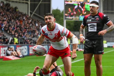 St. Helens takımından Tommy Makinson, 28 Ağustos 2024 'te St Helens - Salford Red Devils maçında St. Helens, St Helens, İngiltere' de oynadığı karşılaşmayı kutluyor.