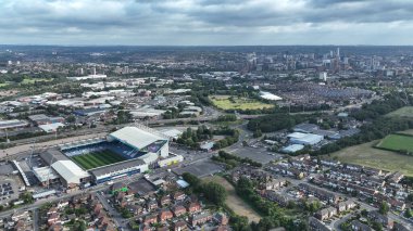 Elland Road ve Leeds şehrinin hava görüntüsü Sky Bet Şampiyonası öncesinde Leeds United 'a karşı Elland Road, Leeds, Birleşik Krallık, 10 Ağustos 2024
