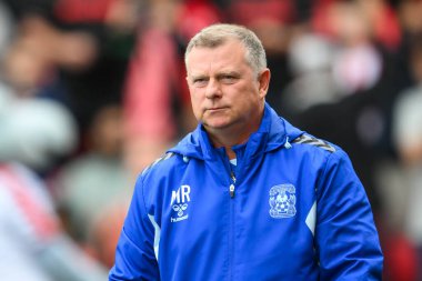 Mark Robins Coventry City 'nin menajeri Stoke City ile Coventry City arasındaki 10 Ağustos 2024' te Bet365 Stadyumu 'nda oynanan Sky Bet Şampiyonası maçında
