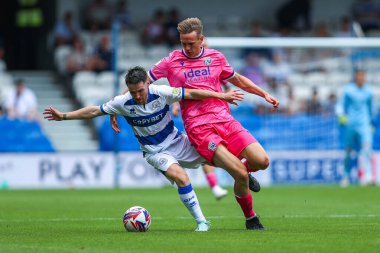 Queens Park Rangers takımından Paul Smyth, West Bromwich Albion 'un oynadığı Queens Park Rangers - West Bromwich Albion maçında West Bromwich Albion, Kiyan Prince Foundation Stadyumu, Londra, İngiltere