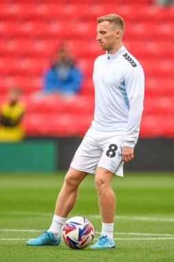 Coventry City 'den Jamie Allen, 10 Ağustos 2024' te Stoke City ile Coventry City arasındaki maç öncesi ısınma maçında, Stoke-on-Trent, İngiltere 'de.