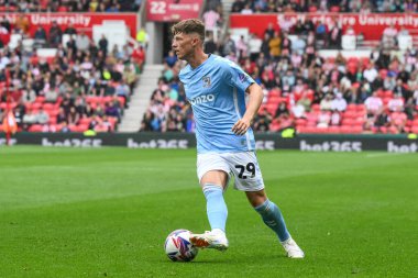 Coventry City 'den Victor Torp, Stoke City ile Coventry City arasındaki 10 Ağustos 2024' te oynanan Bet365 Stadyumu 'nda oynanan Gökyüzü İddia Şampiyonası maçında topla bir çıkış yaptı.