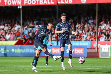 Blackpool 'dan Oliver Norburn' un 10 Ağustos 2024 'te İngiltere' nin Crawley Stadyumu 'nda oynanan Crawley Town-Blackpool maçında gol atma şansı var.