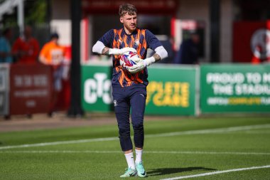 Blackpool 'dan Daniel Grimshaw 10 Ağustos 2024' te İngiltere 'nin Broadfield Stadyumu' nda oynanan Crawley Town - Blackpool maçı öncesinde oynanan hazırlık maçında...