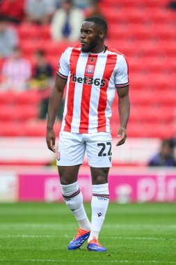 Stoke City 'den Junior Tchamadeu 10 Ağustos 2024' te Stoke City, Bet365 Stadyumu 'nda Coventry City' ye karşı oynanan Gökyüzü İddia Şampiyonası maçında.