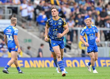 Leeds Rhinos takımından Brodie Croft, 10 Ağustos 2024 tarihinde Leeds Stadyumu 'nda oynanan Betfred Süper Lig 21. Round karşılaşmasında Leeds Gergedan' a karşı Wigan Warriors karşısında ısındı.