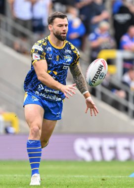 Leeds Rhinos takımından Andy Ackers, Leeds Stadyumu, Leeds, İngiltere 'de oynanan 21. Betfred Süper Lig karşılaşması öncesinde ısınıyor.