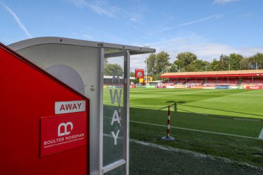 Crawley Town 'un bulunduğu Broadfield Stadyumu' nda, 10 Ağustos 2024 'te Crawley Town' a karşı Blackpool, Broadfield Stadyumu 'nda oynanan 1.