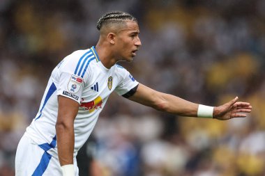 Leeds United takımından Mateo Joseph 10 Ağustos 2024 'te Leeds Road, Leeds, İngiltere' de Leeds United ve Portsmouth maçında karşılaştı.