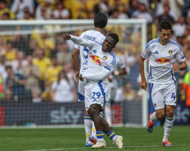 Leeds United takımından Wilfried Gnonto, 10 Ağustos 2024 'te Leeds Road, Leeds, İngiltere' de oynanan Sky Bet Şampiyonası maçında 2-2 'lik galibiyetini kutluyor.