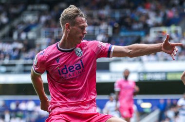 West Bromwich Albion takımından Torbjoan Heggem, 10 Ağustos 2024 'te İngiltere' de Kiyan Prince Foundation Stadyumu 'nda Queens Park Rangers-West Bromwich Albion maçında maç yapıyor.