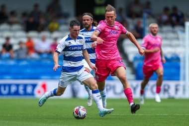 Queens Park Rangers takımından Paul Smyth, West Bromwich Albion 'un oynadığı Queens Park Rangers - West Bromwich Albion maçında West Bromwich Albion, Kiyan Prince Foundation Stadyumu, Londra, İngiltere