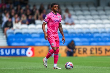 West Bromwich Albion takımından Darnell Furlong, 10 Ağustos 2024 'te İngiltere' deki Kiyan Prince Foundation Stadyumu 'nda Queens Park Rangers-West Bromwich Albion maçında maç yapıyor.