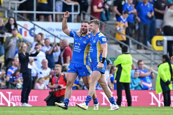 stock image James Bentley of Leeds Rhinos and Harry Newman of Leeds Rhinos celebrate the full time result during the Betfred Super League Round 21 match Leeds Rhinos vs Wigan Warriors at Headingley Stadium, Leeds, United Kingdom, 10th August 2024