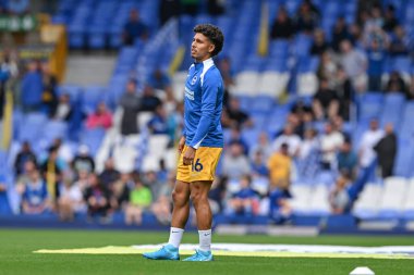 Brighton & Hove Albion takımından Jeremy Sarmiento, 17 Ağustos 2024 'te Goodison Park, Liverpool' da oynanan Premier League karşılaşması öncesinde ısındı.