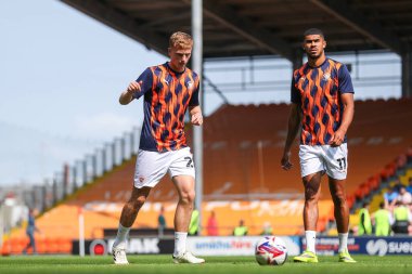 Blackpool 'dan Ryan Finnigan 17 Ağustos 2024' te Bloomfield Road, Blackpool 'da oynanan Sky Bet Ligi 1 maçı öncesinde ısınma turunda...