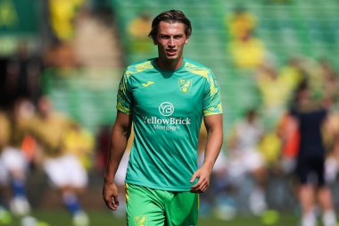 Norwich City 'den Brad Hills, 17 Ağustos 2024' te Norwich City 'nin Carrow Road, Norwich' te Blackburn Rovers 'a karşı oynadığı Sky Bet Şampiyonası maçından önce ısınıyor.