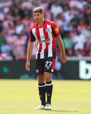 Brentford 'dan Vitaly Janelt Premier Lig maçı sırasında Brentford, Crystal Palace' a karşı Gtech Community Stadyumu, Londra, Birleşik Krallık, 18 Ağustos 2024