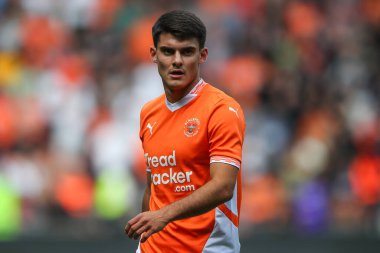 Blackpool 'dan Rob Apter 17 Ağustos 2024' te Bloomfield Road, Blackpool 'da oynanan Blackpool-Stockport maçı sırasında