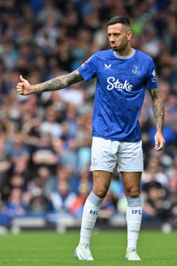 Everton 'dan Dwight McNeil, 17 Ağustos 2024' te Goodison Park, Liverpool 'da oynanan Premier Lig karşılaşmasında Everton ve Hove Albion' a karşı tepki gösterdi.