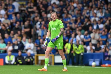 Everton 'dan Jordan Pickford Premier League maçında Everton, Brighton ve Hove Albion' a karşı Goodison Park, Liverpool, İngiltere, 17 Ağustos 2024