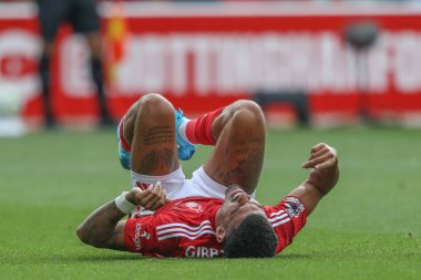 Nottingham Forest 'tan Morgan Gibbs-White penaltı sahasında kaldı ama hakem Michael Oliver Premier Lig maçında ceza vermedi Nottingham Forest' a karşı Bournemouth City Ground, Nottingham, İngiltere, 17 Ağustos 2024