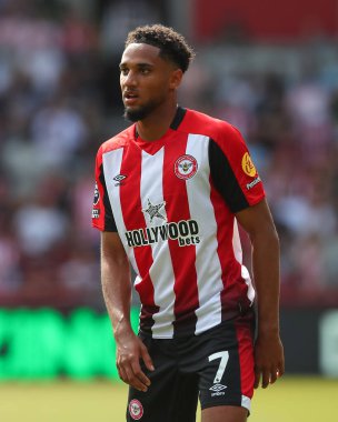 Brentford 'dan Kevin Schade Premier League maçı sırasında Brentford, Crystal Palace' a karşı Gtech Community Stadyumu, Londra, İngiltere, 18 Ağustos 2024