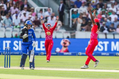 Galler Ateşi 'nden Hayley Matthews, 18 Ağustos 2024' te Londra Lords, Londra, İngiltere 'de oynanan Galli Ateşli Kadınlar vs.