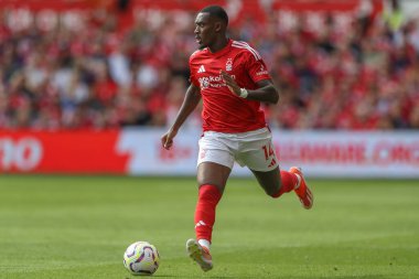 Nottingham Ormanı 'ndan Callum Hudson-Odoi Premier Lig maçı sırasında Nottingham Forest' a karşı Bournemouth City Ground, Nottingham, İngiltere 'de 17 Ağustos 2024' te top sürüyor.