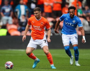 Blackpool takımından Lee Evans, 17 Ağustos 2024 'te Bloomfield Road, Blackpool, İngiltere' de oynanan Blackpool-Stockport maçında