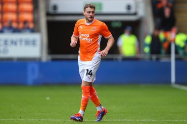 Blackpool takımından Elliot Embleton 17 Ağustos 2024 'te Bloomfield Road, Blackpool' da oynanan Blackpool-Stockport maçında