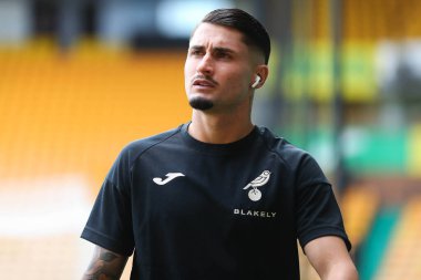 Norwich City 'den Borja Sainz, 17 Ağustos 2024' te Norwich City - Blackburn Rovers maçından önce Carrow Road 'a vardı.