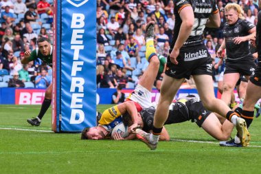 Londra Broncos takımından Josh Rourke, 17 Ağustos 2024 'te Elland Road, Leeds, İngiltere' de oynanan Magic Weekend maçında Hull FC, London Broncos 'a karşı oynuyor.
