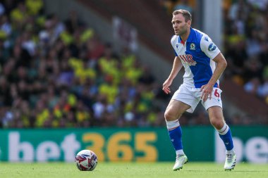 Blackburn Rovers 'dan Sondre Tronstad, 17 Ağustos 2024' te Norwich City, Norwich Road, Norwich Road 'da Blackburn Rovers' a karşı oynanan Sky Bet Şampiyonası karşılaşmasında görev başında.