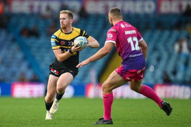 Castleford Tigers 'dan Rowan Milnes Magic Weekend maçı sırasında Huddersfield Giants Castleford Tigers' a karşı Elland Road, Leeds, İngiltere, 18 Ağustos 2024