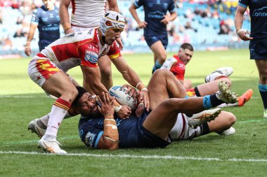 Hull KR 'dan Matty Storton, 18 Ağustos 2024' te Elland Road, Leeds, İngiltere 'de oynanan Magic Weekend maçında Katalan Ejderhaları' ndan Cesar Rouge tarafından yenildi.