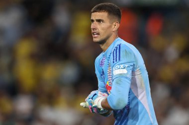 Leeds United takımının Karl Darlow 'u Carabao Kupası maçında Leeds United ile Middlesbrough, Elland Road, Leeds, İngiltere' de 14 Ağustos 2024 'te karşılaştı.