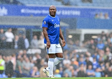 Eski Everton oyuncusu Yakubu Premier Lig maçında Everton, Brighton ve Hove Albion 'a karşı Goodison Park, Liverpool, İngiltere, 17 Ağustos 2024