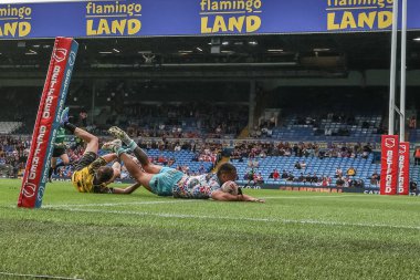 Leopar Leoparları 'ndan Umyla Hanley, 18 Ağustos 2024' te Elland Road, Leeds, İngiltere 'de oynanan Sihirli Haftasonu maçında Leigh Leopards ve Salford Red Devils maçına gidiyor.