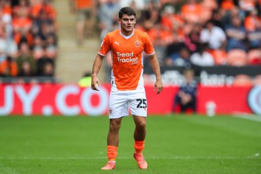 Blackpool 'dan Rob Apter 17 Ağustos 2024' te Bloomfield Road, Blackpool 'da oynanan Blackpool-Stockport maçı sırasında
