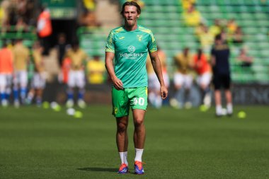 Norwich City 'den Brad Hills, 17 Ağustos 2024' te Norwich City 'nin Carrow Road, Norwich' te Blackburn Rovers 'a karşı oynadığı Sky Bet Şampiyonası maçından önce ısınıyor.